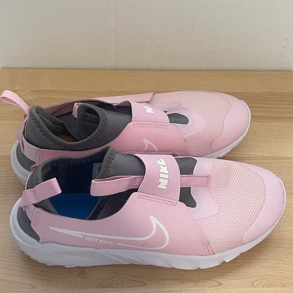 Nike Flex Runner 2 - Size 5.5 - Picture 2 of 12